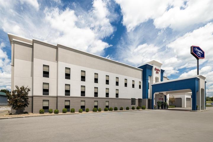 pet friendly hotels williamsburg ky