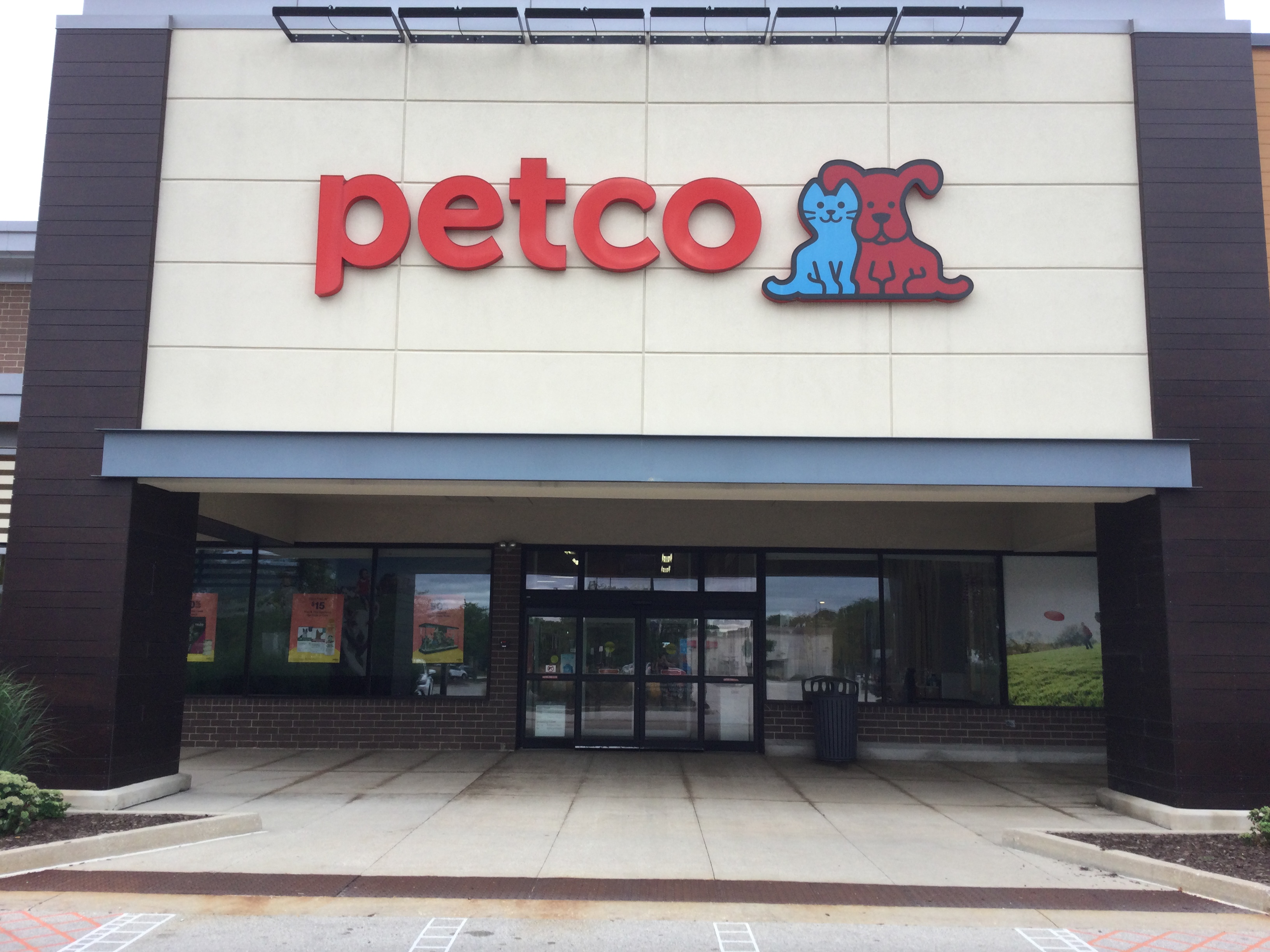 petco willowbrook