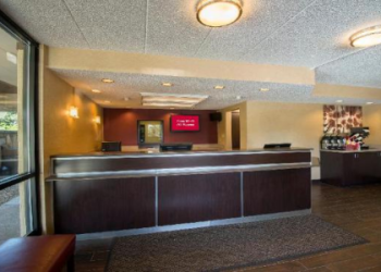 hotels in willowbrook il