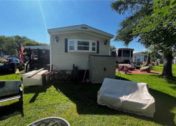 crees mobile home park